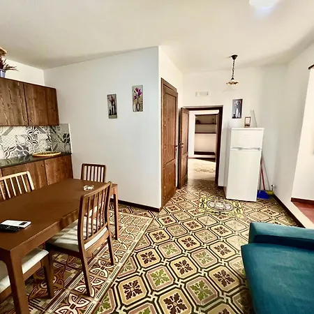 Osterio Appartement *